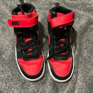 Nike Court Borough Mid 2